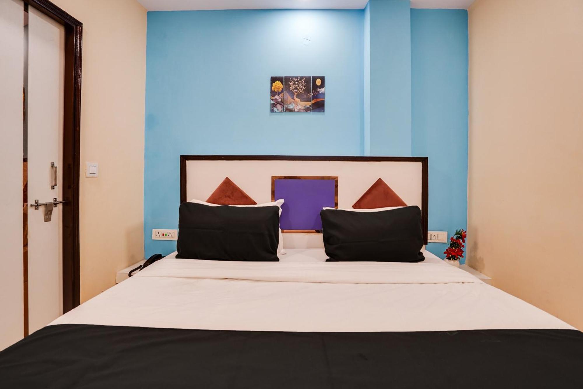 ניו דלהי Super Hotel O Hotel Gold Star מראה חיצוני תמונה
